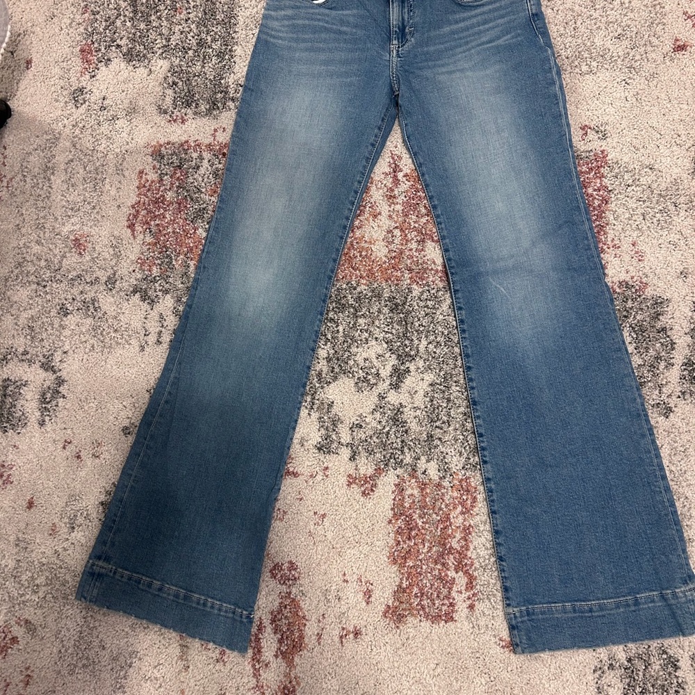 Wrangler Women's Flare Jeans in Light Blue